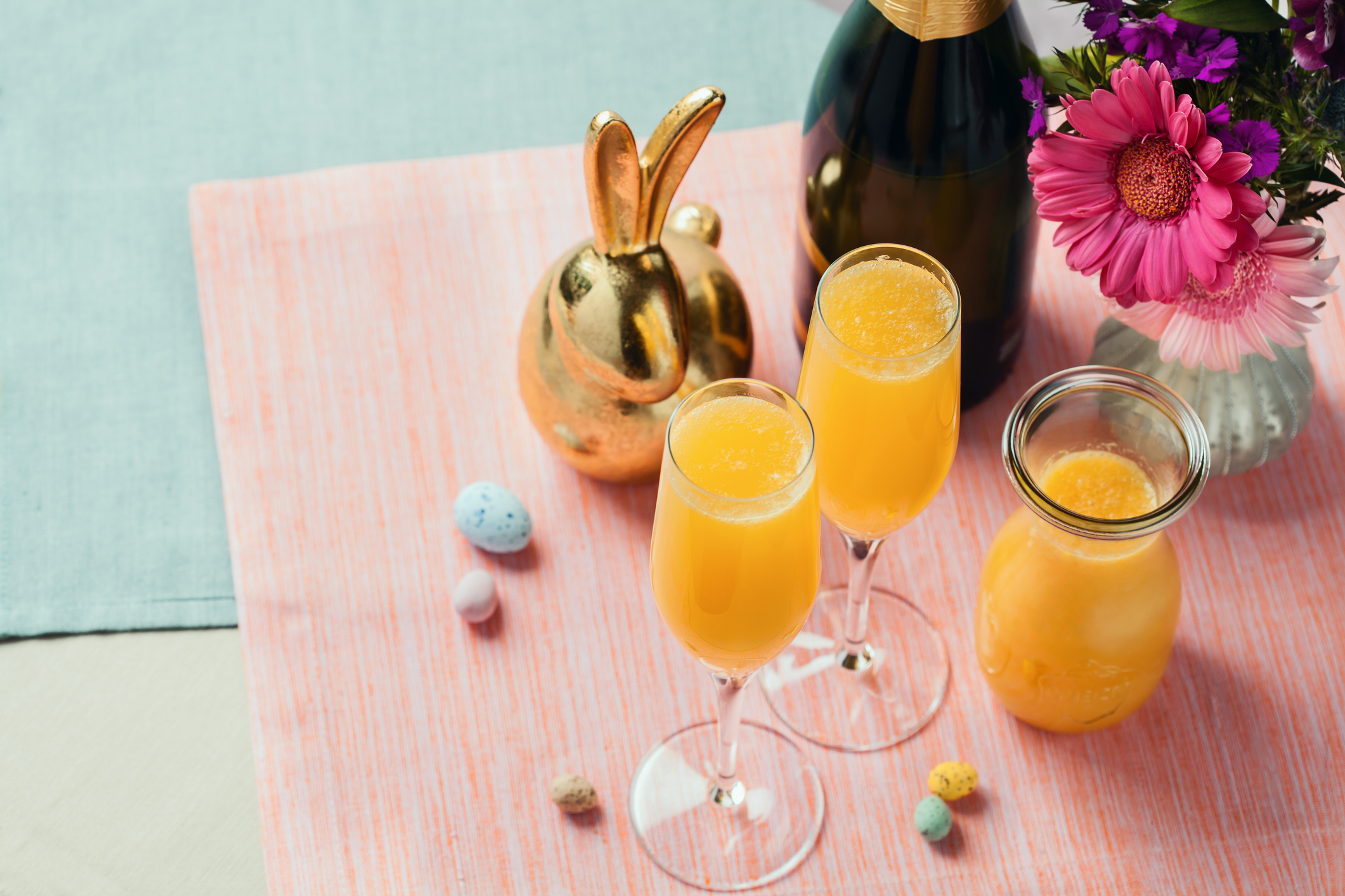 Mimosa cocktails with Easter decoration